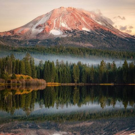 visitcalifornia on Instagram: "California is home to more national parks than any other state! From @LassenNPS in the north all the way down to @JoshuaTreeNPS in the south, the natural wonders just don’t stop. Read more about national parks across the Golden State at the link in bio. 🏔️ 📍@ShastaCascade 📷 @nic.sabine Before planning your trip, please check weather and road conditions with the local destination or national park service. #VisitCalifornia #LassenNPS #NPS #California #NationalPar Travel Tracker, Lassen Volcanic, God Artwork, Lassen Volcanic National Park, California Summer, National Park California, Volcano National Park, Visit California, California National Parks