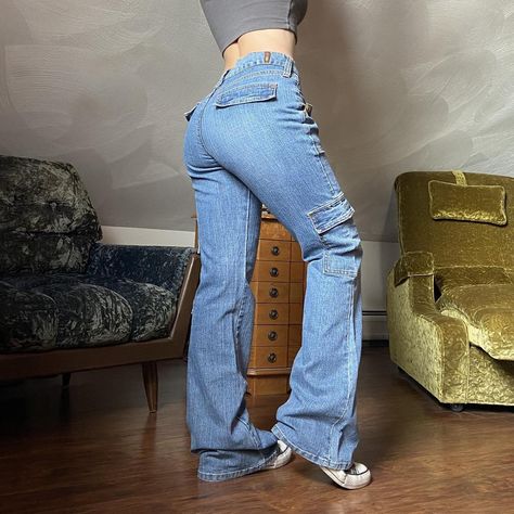 medium wash low rise bootcut cargo jeans by Bongo 🤎... - Depop Dittos Jeans, Dr Aesthetic, Low Rise Bootcut Jeans, Indie Outfits, Cargo Jeans, Low Waisted, Pull Off, Flap Pocket, Low Cut