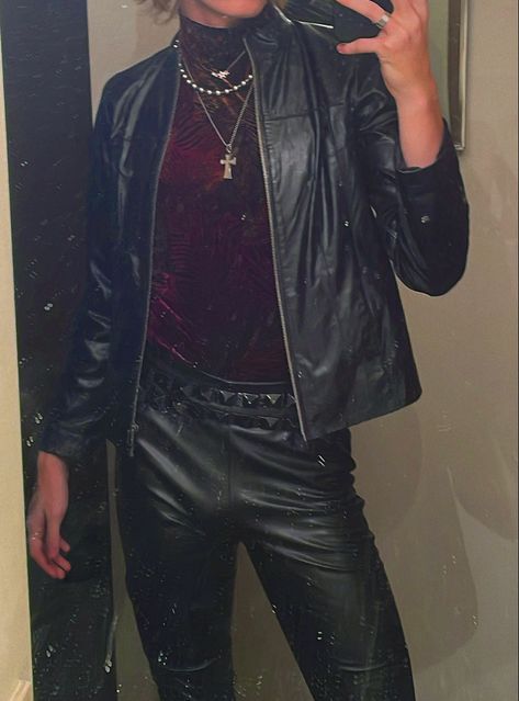 Leather Goth Outfit Men, Goth Party Outfit Men, Grunge Club Outfits Men, Male Leather Jacket Outfits, Vampire Style Outfits Men, Rockstar Clothes Mens, Romantic Goth Aesthetic Men, Vampire Inspired Outfits Men, Metal Concert Outfit Men