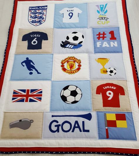 Soccer Quilts Patterns Ideas, Football Quilts Ideas, Soccer Quilt, Football Quilt, Sports Quilts, England Team, Liverpool Soccer, Decor 2024, College T Shirts