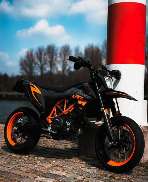 KTM 690 in 2022 | Ktm supermoto, Supermoto, Sports bikes motorcycles Ktm Dirt Bikes, Ktm Supermoto, Tmax Yamaha, Ktm Motorcycles, Cool Dirt Bikes, Image Moto, Motorcross Bike, Ktm 690, Biker Shorts Outfit