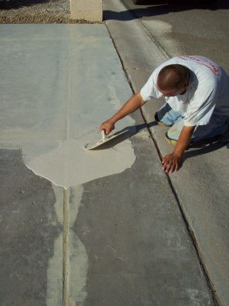 Diy Concrete Driveway, Repair Concrete Driveway, Cement Driveway, Repair Cracked Concrete, Driveway Resurfacing, Concrete Repair Products, Driveway Repair, Concrete Resurfacing, Home Exterior Makeover