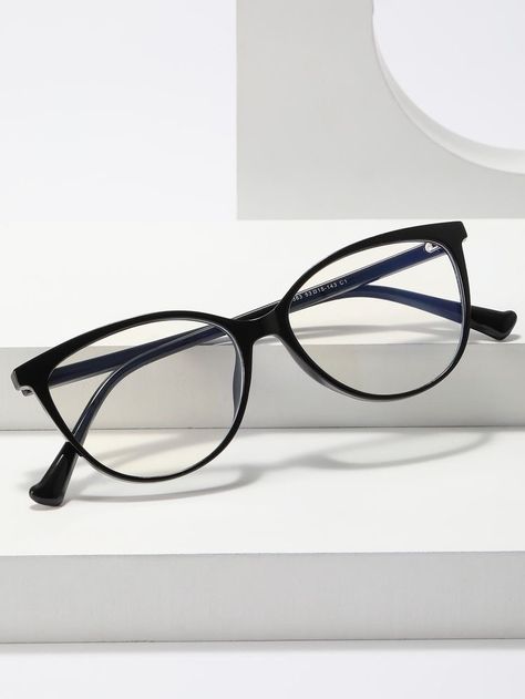 Black Frame Glasses Aesthetic, Woman Glasses Aesthetic, Black Glasses Frames Aesthetic, Black Frame Glasses Women, Black Glasses Frames Woman, Black Glasses Aesthetic, Trendy Glasses Frames, Glasses Frames For Girl, Clear Glasses Frames Women