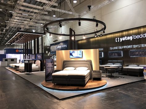 Bed Exhibition Design, Bed Showroom, Furniture Store Interior, Furniture Store Design, Warehouse Design, Wardrobe Interior Design, Showroom Interior Design, Store Interiors, Pallet Decor