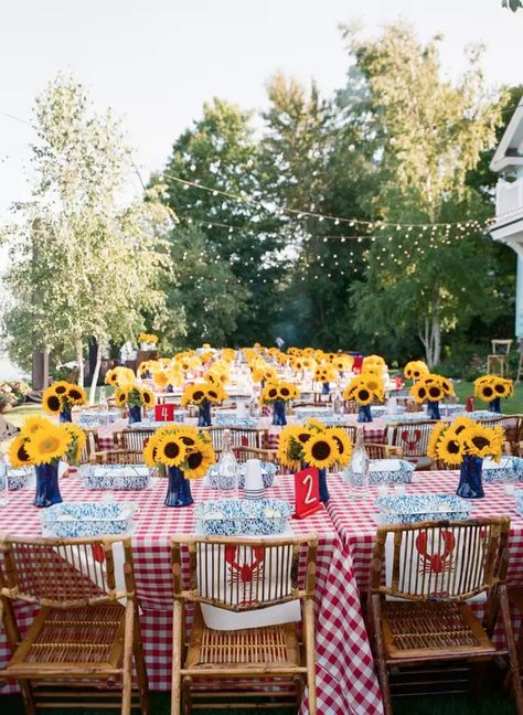 checkered tablecloths Color Schemes Yellow, Summer Wedding Color Schemes, Fourth Of July Wedding, Farm Table Decor, July 4th Wedding, 4th Of July Wedding, Lobster Fest, May Events, Wedding Color Schemes Summer