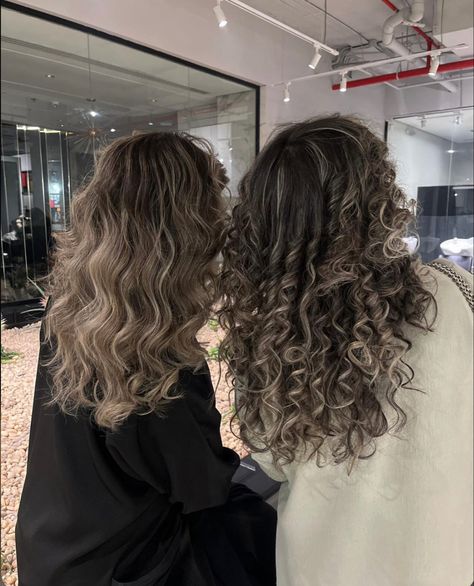 Dark Ash Blonde Curly Hair, Curly Hair With Dyed Ends, Ash Brown Balayage Curly Hair, Hairdye Inspo Curly Hair, Highlights For Black Hair Curly, Dark Brown Hair With Highlights Curly, Ash Blonde Highlights Curly Hair, Ash Brown Curly Hair, Hair Dye Ideas Curly Hair