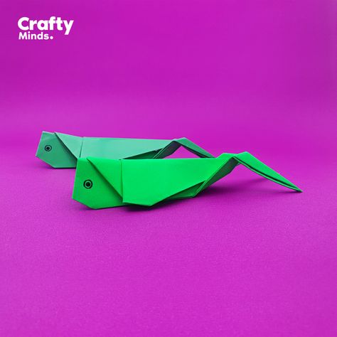 Origami Grasshopper, Crafts With Paper, Greeting Card Ideas, Valentine's Day Gift Ideas, Paper Origami, Easy Origami, Newspaper Crafts, How To Fold, Crafts Paper