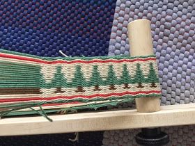 Krokbragd Inkle Weaving Patterns, Inkle Patterns, Cedar Weaving, Diy Basket Weaving, Inkle Weaving Patterns, Tablet Weaving Patterns, Band Weaving, Finger Weaving, Inkle Weaving