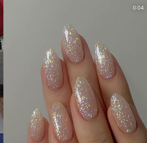 Unghie Sfumate, Sparkle Nails, Sparkly Nails, New Year's Nails, Glitter Nail, Elegant Nails, Prom Nails, Classy Nails, Pretty Acrylic Nails