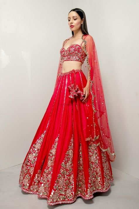 Bright pink applique work lehenga by Prevasu Applique Work Lehenga, Party Lengha, Handwork Lehenga, Indian Wedding Dress Traditional, Pink Applique, Bustier Blouse, Lotus Motifs, Lehenga And Blouse, Lehenga Design