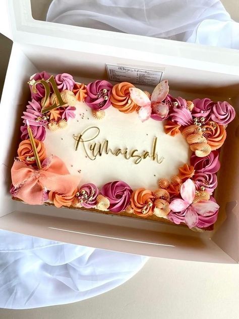 Rectangle Cake Designs, Floral Sheet Cake, Retirement Cake Decorations, Chocolate Torte Cake, Wedding Sheet Cakes, Pastel Rectangular, Floral Cake Design, Colourful Party, Slab Cake