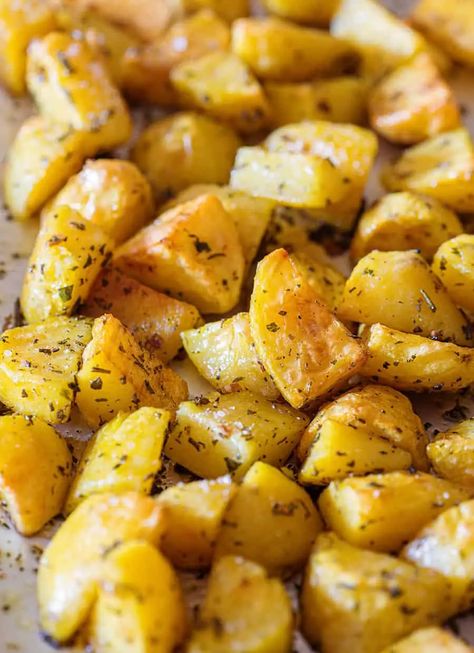 Italian Potatoes Roasted, Diced Potatoes In Oven, Vesuvio Potatoes, Roasted Yellow Potatoes, Italian Roasted Potatoes, Cooking Aesthetics, Baby Potato Recipes, Potato Donuts, Italian Potatoes