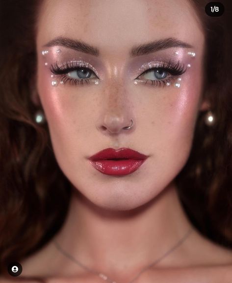 Disco Makeup Ideas, Editorial Wedding Makeup, Alternative Wedding Makeup, Disco Ball Makeup, Bold Wedding Makeup, Ethereal Wedding Makeup, Burnished Winter, Chrome Makeup, Y2k Makeup Looks