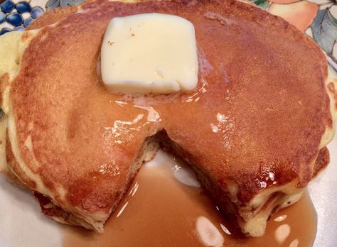 Pioneer Woman Recipe, Fluffy Recipe, Sour Cream Pancakes, Pancakes For One, Cream Pancakes, Lemon Pancakes, Homemade Sour Cream, Lemon Ricotta Pancakes, Sour Cream Pound Cake