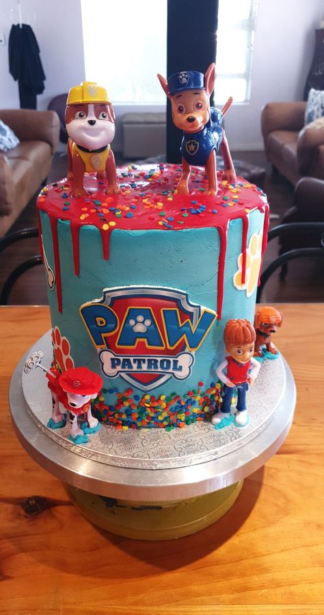 Red drip cake with blue buttercream frosting Red Paw Patrol Cake, Homemade Paw Patrol Cake Easy, Blue Paw Patrol Cake, Chase Birthday Cake Paw Patrol, Marshall Birthday Cake, Paw Patrol Drip Cake, Marshall Cake Paw Patrol, Blue And Red Cake, Paw Patrol Smash Cake