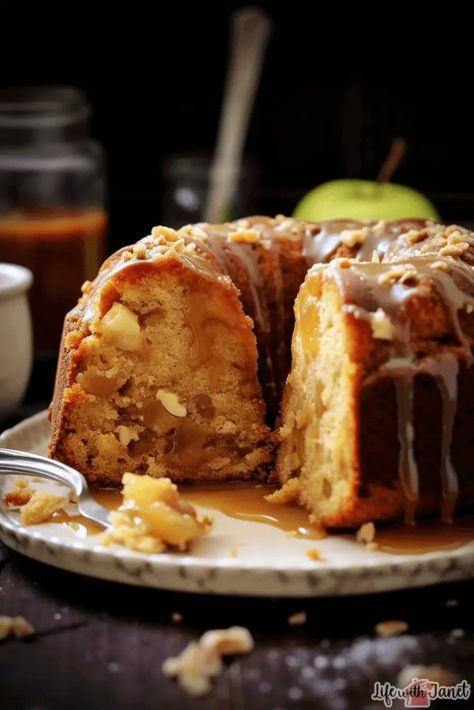 Apple Bundt Cake With Caramel Glaze, Spiced Bundt Cake With Apple Caramel Sauce, Apple Cake Bundt Pan, Apple Carmel Bunt Cake, Apple Pound Cake Bundt Pans, Spiced Apple Bundt Cake, Carmel Apple Bundt Cake Recipe, Apple And Cream Cheese Bundt Cake With Carmel Pecan Topping, Best Apple Bundt Cake Recipe Ever