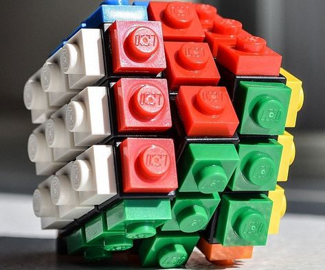 Lego Rubiks Cube, Lego Diy Crafts, Minecraft Papercraft, Minecraft Lego, Lego Bots, Puzzle Cube, Lego Sculptures, Lego Diy, Rubix Cube