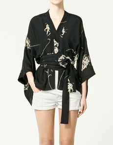 ZARA printed Kimono $99 Kimono Style Tops, Heels Strappy, Modern Kimono, Trendy Heels, Kimono Shirt, Kimono Blouse, Kimono Outfit, Mode Abaya, Fashion Heels