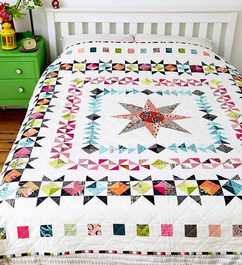 Medallion Quilt Free Pattern Medallion Quilt Pattern, Medallion Quilts, Ideas For Sewing, Sewing Logo, Medallion Quilt, Quilt Magazine, Sampler Quilts, Quilt Border, Patchwork Quilting