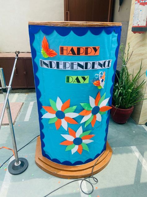 Tricolor decorated Podium for school

For watching more related picture - please click on this link👉 https://youtu.be/u9EghdeKdVM Podium Decorations, August Crafts, Independence Day Decoration, School Decorations, Tri Color, Art Room, Happy Day, Independence Day, Projects To Try