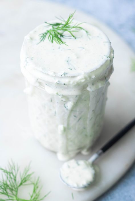 Healthy Tzatziki Sauce, Healthy Tzatziki, Taziki Sauce, Vegan Tzatziki Sauce, Dairy Free Sauces, Roasted Rainbow Carrots, Tzatziki Sauce Recipe, Vegan Tzatziki, Homemade Tzatziki Sauce