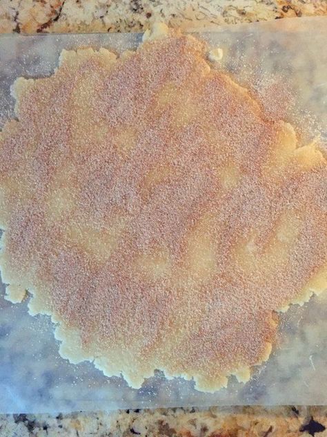 Cinnamon & Sugar Pie Crust Cookie Strips Cinnamon Sugar Pie Crust, Pie Crust Chips, Pie Crust With Butter, Sugar Pie Crust, Pie Crust Cookies, Cinnamon Pie, Pie Crust Designs, Store Bought Pie Crust, Easy Pie Crust