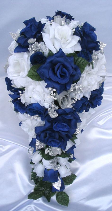 Wedding Bouquets Blue, Blue Wedding Flowers Bouquet, Blue Wedding Centerpieces, Dark Blue Wedding, Silk Wedding Flowers, Silver Centerpiece, Blue Wedding Bouquet, Blue Wedding Flowers, Cascade Bouquet