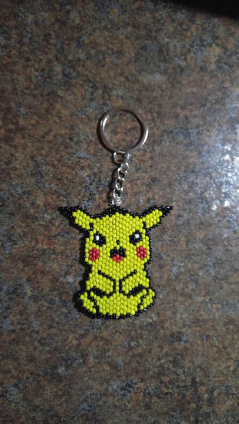 Pikachu Beads, Buu Monster Inc, Pokemon Jewelry, Earring Video, Beautiful Beaded Jewelry, Seed Bead Pattern, Beading Crafts, Seed Beading, Diy Bracelets Easy