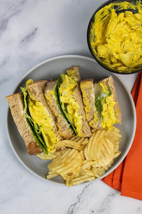 Cornflake Chicken Sandwich, Coronation Chicken Pie, Coronation Chicken Recipe British, Coronation Chicken Sandwich, Mayonnaise Sandwich, Club Sandwich Chicken, Coronation Chicken, Chicken Blt, Sandwich Fillers