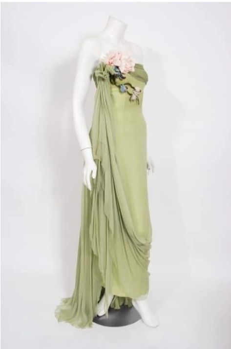 1920s Evening Gowns, 1950s Couture, Green Couture, Vintage Beverly Hills, Los Angeles Vintage, Couture Clothes, Hollywood Costume, Fashion Decades, Sage Green Dress