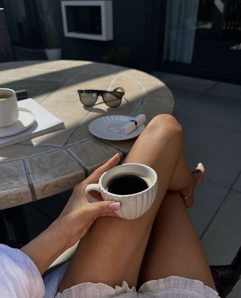 Morning Coffee Aesthetic, Soft Life Era, Soft Life, Life Vision Board, Coffee Aesthetic, Aesthetic Coffee, Table Coffee, But First Coffee, Summer Feeling