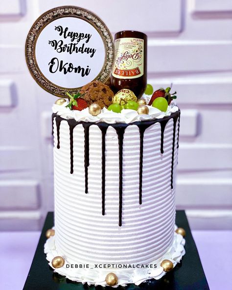 Whipped Cream Cake For Men, Picture Of Cake Birthday, Tall Cake For Men, Tall Cake Designs Birthday, Fruit Decorated Cake Birthday, Tall Cake Ideas, Cake Designs Birthday For Men, Cake For Mens Birthday, Cakes Made Of Fruit Birthday