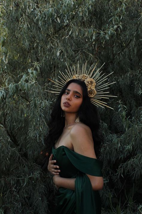 Greek Goddess Photoshoot, Goddess Aesthetic, Nature Goddess, Beautiful Photoshoot Ideas, Creative Photoshoot Ideas, Shotting Photo, Glam Photoshoot, Outdoor Photoshoot, Photoshoot Themes