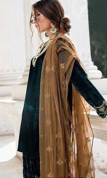 Velvet Shirts Pakistani, Brown Dupatta, Sharara Outfits, Green Velvet Shirt, Asian Fashion Trends, Latest Pakistani Fashion, Green Dress Outfit, Embroidered Sharara, Sharara Pants