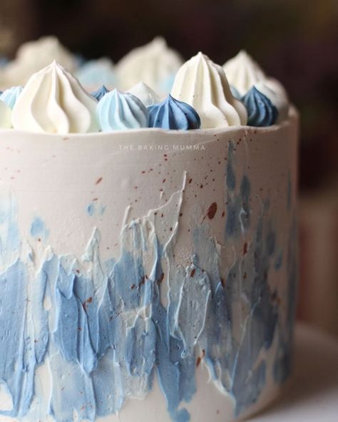 Elegance in every swirl! 🤍✨ This dreamy white cake, adorned with soft icing and delicate blue hues on the sides, is perfect for any special occasion. Light, airy, and a sweet delight! 💙 #BakerAtHeart #WhiteAndBlueBeauty #MeringueIcingMagic #ElegantCakes Meringue Icing, Dreamy Whites, Sweet Delights, Elegant Cakes, White Cake, Blue Hues, Swirl, Special Occasion, Cake