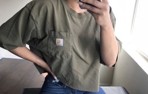 Oversized Carhartt Shirt Outfit, Carhartt Shirt Outfit Women, Womens Carhartt Outfits, Carhartt Shirt Outfit, Carhartt Women's Outfit, Carhartt Outfits, Carhartt Outfit, Carhartt Tshirt, Shirts For Summer