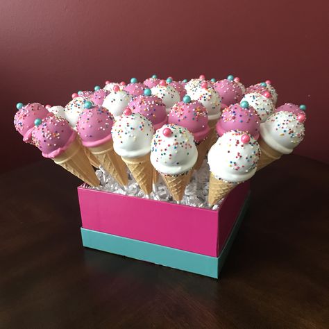 I’ve Cream Cone Cake Pops, Ice Cone Cake, Cup Cakes In Ice Cream Cones How To Make, Cake Pop Cones, Cone Cake Pops, Ice Cream Cone Cake Pops, Ice Cream Cake Pops, Cone Cake, Chocolate Caramel Apples