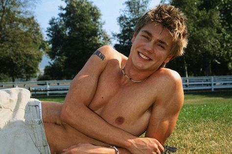 Chad Micheals, 2000s Boys, Gilmore Guys, Michael Murray, Lucas Scott, Throwback Pictures, Cinderella Story, Chad Michael Murray, Male Celebrities