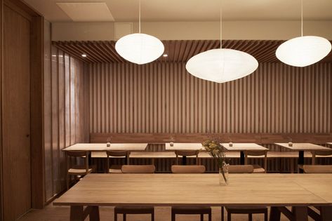 Scandinavian and Japanese interior designs come together to prove Japandi is not just a passing trend! | Yanko Design Copenhagen Restaurant, Japanese Restaurant Interior, Japanese Lamps, Scandinavian Architecture, Small Dining Area, Danish Furniture Design, Japanese Interior Design, Oak Panels, Interior Renovation