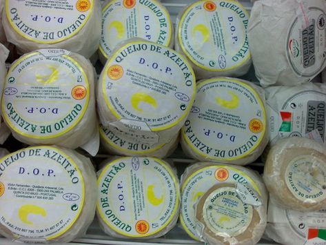 Want to learn about cheese options in Portugal? Check out this guide to the twelve best Portuguese cheeses. Portuguese Cheese, Traveling Portugal, Portuguese Traditions, Culture Fair, New Years Eve Traditions, Fondue Recipes Cheese, Learn Brazilian Portuguese, Portugal Food, Portuguese Cuisine