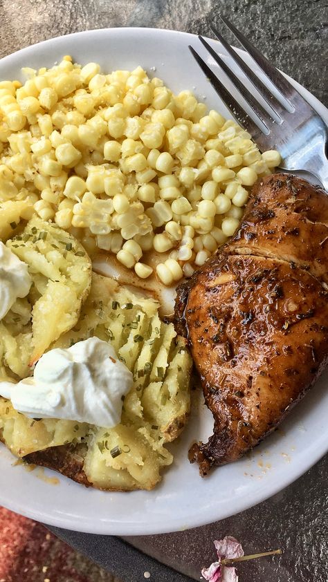 Grilled Chicken With Mashed Potatoes, Smashed Potatoes And Chicken, Chicken And Golden Potatoes, Garlic Butter Chicken And Potatoes, Maple Mustard Chicken And Potatoes, Best Chicken Marinade, Meat Birds, Chicken Marinade Recipes, Chicken Marinade