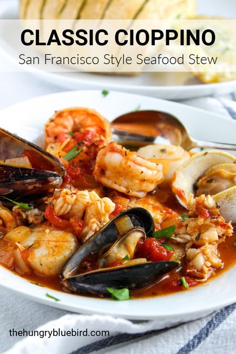 Seafood Cioppino, Cioppino Recipe, Seafood Stew Recipes, Fish Stew Recipes, Seafood Soup Recipes, Seafood Stew, Fish Stew, Seafood Soup, Seafood Dinner