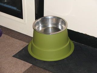 Elevated Dog Bowls Diy, Dog Bowls Diy, Dog Dishes, Dog Bowl Holder, Dog Feeding Station, Raised Dog Bowls, Elevated Dog Bowls, Cat Vs Dog, Dog Bowl Stand