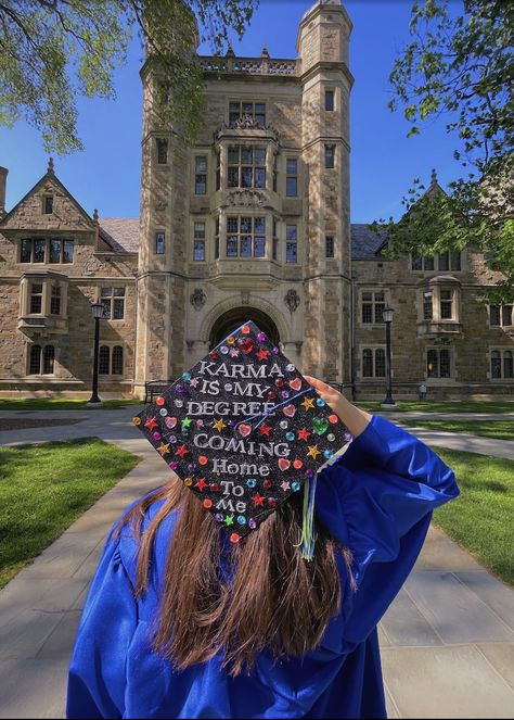 Taylor Swift Graduation, Taylor Swift Karma, Graduation Hats, Taylor Swift Birthday Party Ideas, Taylor Merch, Bad Karma, Grad Cap Designs, The End Of An Era, Graduation Party Ideas