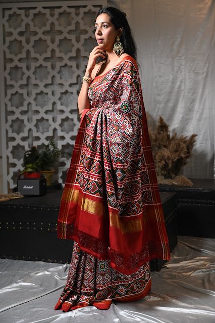 Double Ikat Patola Sarees, Patan Patola Saree Blouse, Patola Saree Blouse Designs Latest, Patan Patola Saree, Desi Attire, Saree Ideas, Cotton Saree Blouse Designs, House Gate, Cotton Saree Blouse