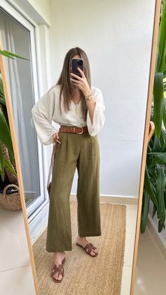 Bohemian Professional Style, Business Casual Outfits Therapist, Boho Smart Casual Outfit, Boho Office Fashion, Granola Work Outfit Summer, Boho Business Professional, Arizona Work Outfits, Boho Slacks Outfit, Minimal Earthy Outfits