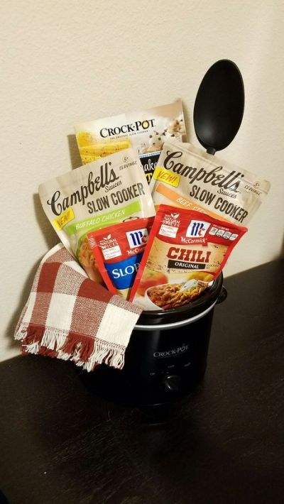 Crockpot /kitchen Dinner Gift Dinner Gift Basket, Birthday Dinner Ideas, Silent Auction Basket, Basket Raffle, Silent Auction Fundraiser, Auction Gift Basket Ideas, Tricky Tray, Chinese Auction, Fundraiser Baskets