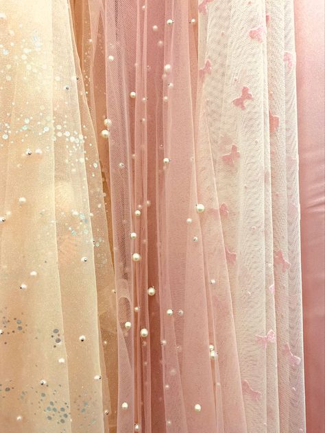 Pink And Silver Aesthetic, Pink Pearl Aesthetic, Pearl Aesthetic, Pearl Wallpaper, Pink Core, Details Aesthetic, School For Good And Evil, Kensington And Chelsea, Pearl Beach