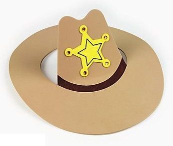 Faire un déguisement de cowboy pas cher pour Halloween ? Après vous avoir donné des idées pour fabriquer un déguisement d’indien pour Halloween, Mardi Gras ou le carnaval, rien de plus naturel que de vous aider à faire un déguisement de cowboy.Si voulez vous en tirer pour pas cher en bricolant vous-même plutôt qu’en achetant certains articles dans le commerce, vous devrez vous atteler à la partie qui est peut-être la moins facile, celle de la fabrication du chapeau de cowboy. Vous pouvez pour... Wild West Crafts, Cowboy Hat Crafts, Cowboy Crafts, Wild West Theme, Wild West Party, Cowboy Birthday Party, Western Crafts, Western Theme Party, Wilde Westen