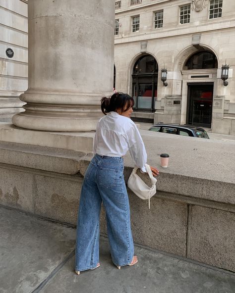 Midsize & petite style Fashion Europe Summer, Midsize Outfits Summer, Petite Midsize, Straight Leg Jeans Outfit, Casual Jeans Outfit, Summer Business Casual Outfits, Midsize Outfits, Midsize Fashion, Midsize Style